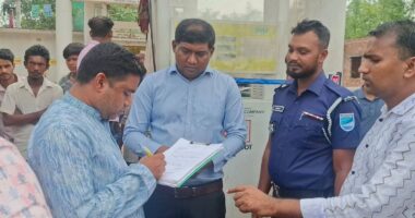 তেল কম দেওয়ায় ফিলিং স্টেশনকে ৫০ হাজার টাকা জরিমানা, আরও এক ব্যবসায়ী দণ্ডিত