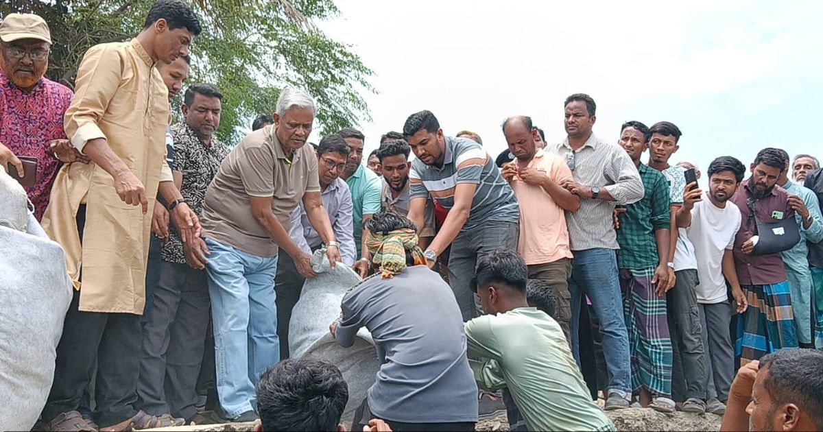 সুবর্ণচরে নদীভাঙন রোধে প্রতিরক্ষামূলক কাজের উদ্বোধন করলেন এমপি শাহজাহান