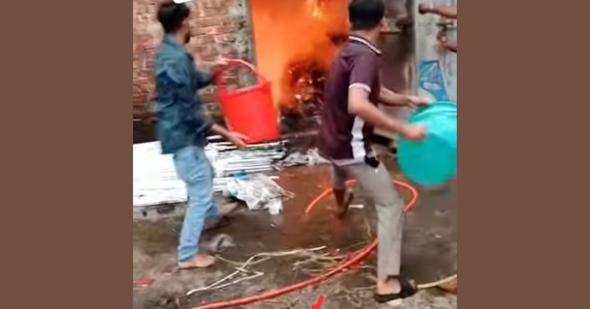 শেরপুর প্লাজা মার্কেটে আগুন, দেবদূত ইলেকট্রনিক্সের গোডাউন ভস্মীভুত