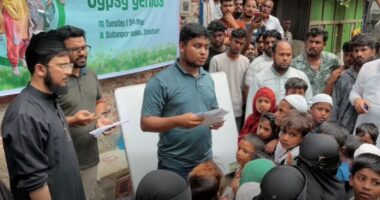 নিজের প্রথম মাসের বেতন বেদে শিক্ষার্থীদের দিলেন হাসনাত