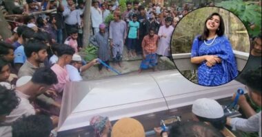 দাদা-দাদির কবরের পাশে চিরনিদ্রায় শায়িত হলেন যুক্তরাষ্ট্রে নিহত শিক্ষার্থী বৃষ্টি