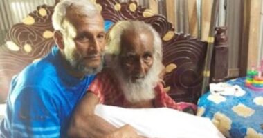 নোয়াখালীতে ট্রলারডুবির ঘটনায় নিখোঁজ হওয়া জেলে ফিরলেন ৫৪ বছর পর