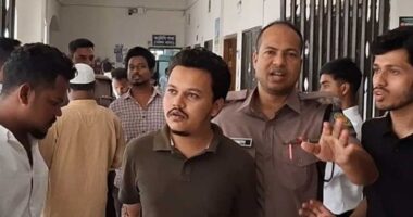 টিএসসিতে মিছিল থেকে গ্রেফতার নিষিদ্ধ ছাত্রলীগ নেতাসহ দুইজন রিমান্ড