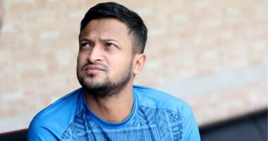 আগে দেখতাম সবাই আওয়ামী লীগ করে, এখন দেখি কেউ করে না: সাকিব আল হাসান