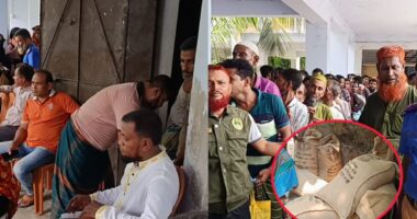 লালমোহনে জেলেদের মাঝে চাল বিতরণ