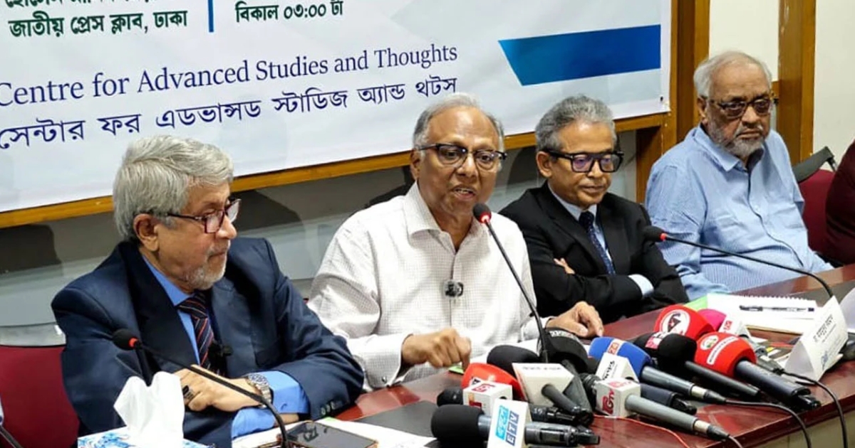 শেখ হাসিনা উন্নয়নের নামে দেশকে দেউলিয়া করেছিল, বর্তমান সরকারকে সেই ফাঁদে পড়ার প্রয়োজন নেই: মাহমুদুর রহমান