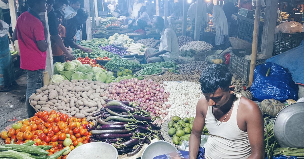 লাগামহীন সবজির দাম, চরম বিপাকে নান্দাইলের সাধারণ মানুষ
