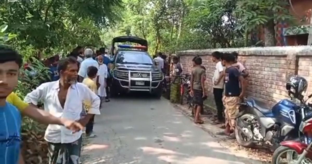 নাটোরে ঘুমন্ত স্বামীকে হাসুয়া দিয়ে কুপিয়ে হত্যা, স্ত্রী আটক