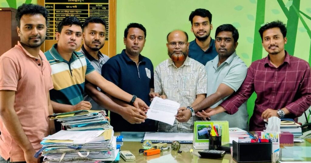 ঈদযাত্রায় শিক্ষার্থীদের জন্য বিভাগীয় শহরে বাসের দাবি কুবি ছাত্রদলের