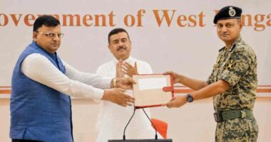 সীমান্তে কাঁটাতার নির্মাণে বিএসএফকে ২৭ কিমি জমি দিচ্ছে শুভেন্দু