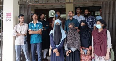 শিশু রামিসা হত্যার বিচার দাবিতে কুবিতে শিক্ষার্থীদের বিক্ষোভ মিছিল