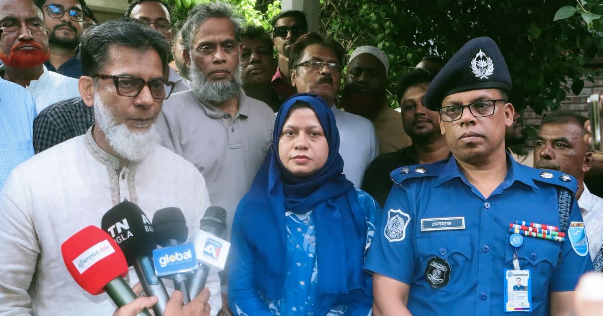 মুন্সিগঞ্জে গজারিয়ায় ফুলদী-রসূলপুর সেতু নির্মাণস্থল পরিদর্শনে রেলপথ ও সড়ক পরিবহন প্রতিমন্ত্রী