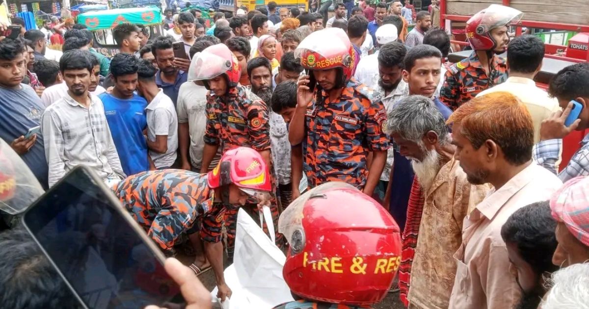 দিনাজপুরে ট্রাকচাপায় ৩ মোটরসাইকেল আরোহী নিহত