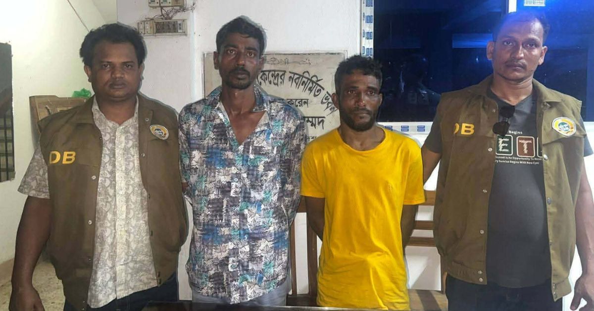 মহিপুরে আলোচিত দুই মাদক কারবারি ৫৬ পিস ইয়াবা সহ গ্রেপ্তার