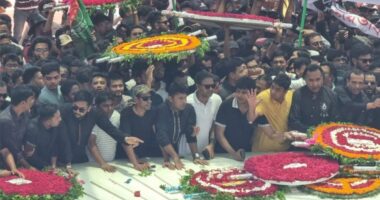 জিয়াউর রহমানের সমাধিতে ছাত্রদলের শ্রদ্ধা