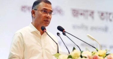 প্রধানমন্ত্রীর নির্দেশ: ব্যবসা ও বিনিয়োগবান্ধব কর ব্যবস্থা চাই, গরিবের ওপর বোঝা নয়