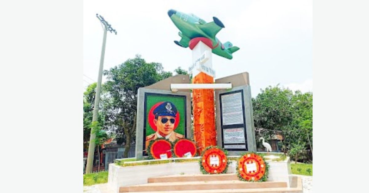নরসিংদীর রায়পুরায় বীরশ্রেষ্ঠ মতিউর রহমানের পুননির্মিত ম্যুরাল ‘বাংলার ঈগল’ উদ্বোধন