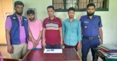 তারাকান্দায় ১০০ পিস ইয়াবাসহ তিন মাদক ব্যবসায়ী গ্রেপ্তার