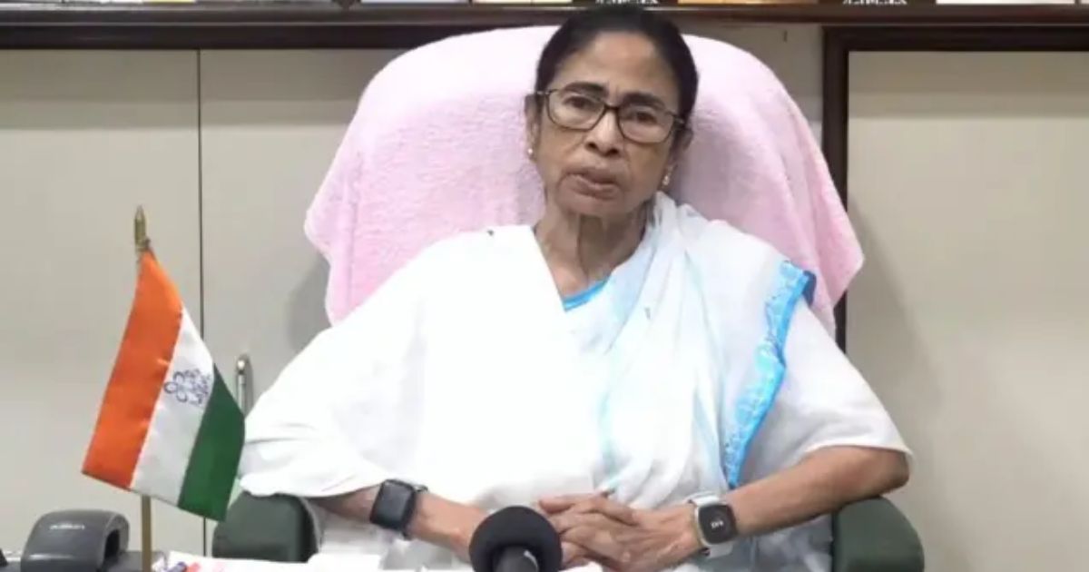 ‘বাংলাদেশের একটি হত্যাকাণ্ড’ নিয়ে সেই বক্তব্যের জেরে মমতার বিরুদ্ধে মামলা