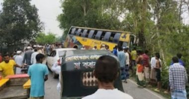 সিরাজগঞ্জে বাসচাপায় স্বামী-স্ত্রীসহ ৩ জন নিহত, আহত ১