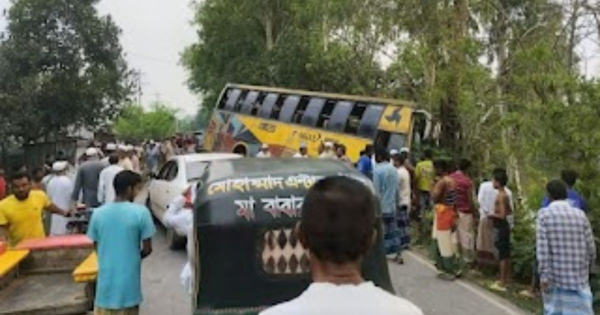 সিরাজগঞ্জে বাসচাপায় স্বামী-স্ত্রীসহ ৩ জন নিহত, আহত ১