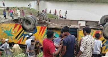 ব্রাহ্মণবাড়িয়ার সরাইলে বাস খাদে পড়ে নিহত ৪, আহত ৩০