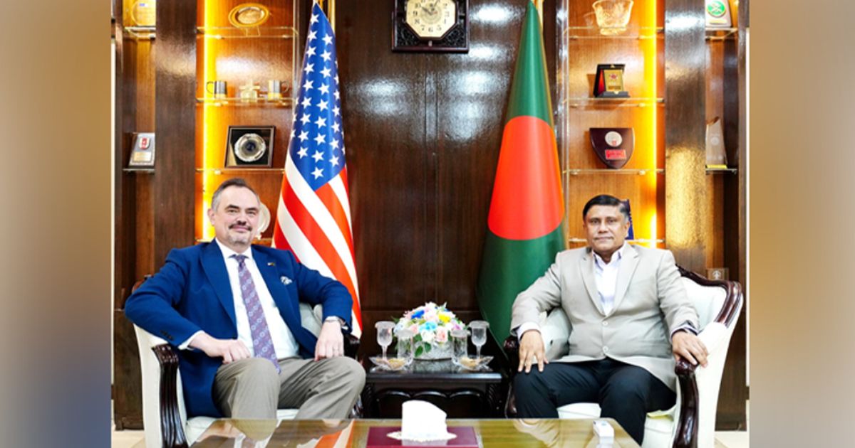 প্রধানমন্ত্রীর প্রতিরক্ষা উপদেষ্টার সঙ্গে মার্কিন রাষ্ট্রদূতের সাক্ষাৎ