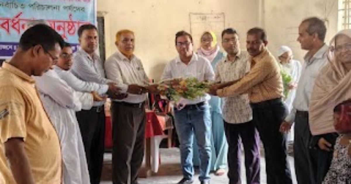 জিয়ানগরে মাধ্যমিক বিদ্যালয়ের ম্যানেজিং কমিটির পরিচিতি সভা ও সভাপতিকে সংবর্ধনা