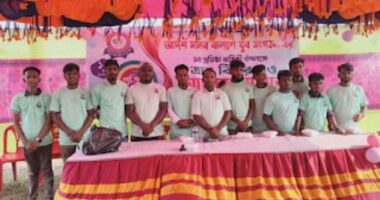 আদর্শ মানব কল্যাণ যুব সংগঠনের উদ্যেগে ৩৫ জনের মাঝে ত্রাণ বিতরণ ও আলোচনা সভা অনুষ্ঠিত
