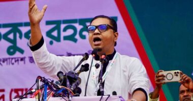 আওয়ামী লীগের ছিল বঙ্গবন্ধু আর এ সরকারের আছে কার্ডবন্ধু: রাশেদ প্রধান