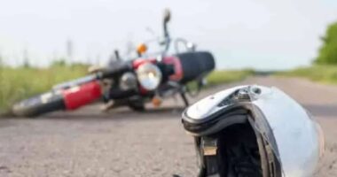 ডোমারে মোটরসাইকেলের ধাক্কায় পথচারীর মৃত্যু, আহত চালক