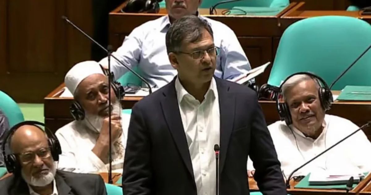 দুর্নীতি সব জায়গায় হয়, ঘুরেফিরে সব দোষ হয় রাজনীতিবিদের: স্বরাষ্ট্রমন্ত্রী