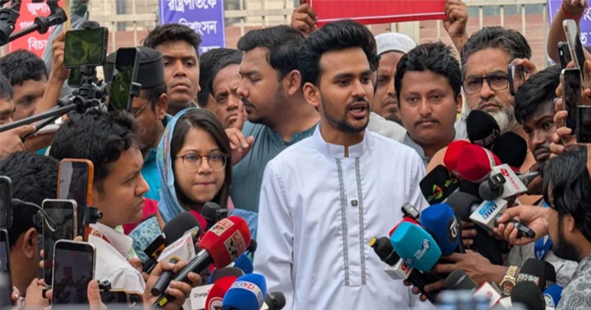 গণমাধ্যম কোনো ক্ষমতাকেন্দ্রের হাতিয়ার নয়, কোনো দলের সম্পদ নয়, সত্যের প্রতি, জনগণের প্রতি: আসিফ মাহমুদ