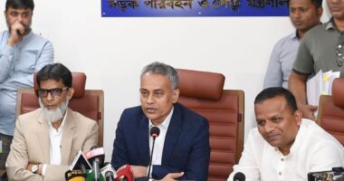 পদ্মা রেলসেতুর পিলারের গোড়া থেকে অতিরিক্ত মাটি সরিয়ে নেয়া হয়েছে: সেতুমন্ত্রী