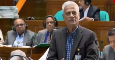 সংসদের চেয়ারে এমপিদের হাত কেটে যাচ্ছে: জয়নুল আবদিন