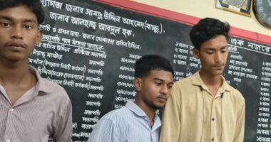 সেনবাগে দুই ছাত্রীকে প্রেমের প্রস্তাব ৩ কিশোর থানায়