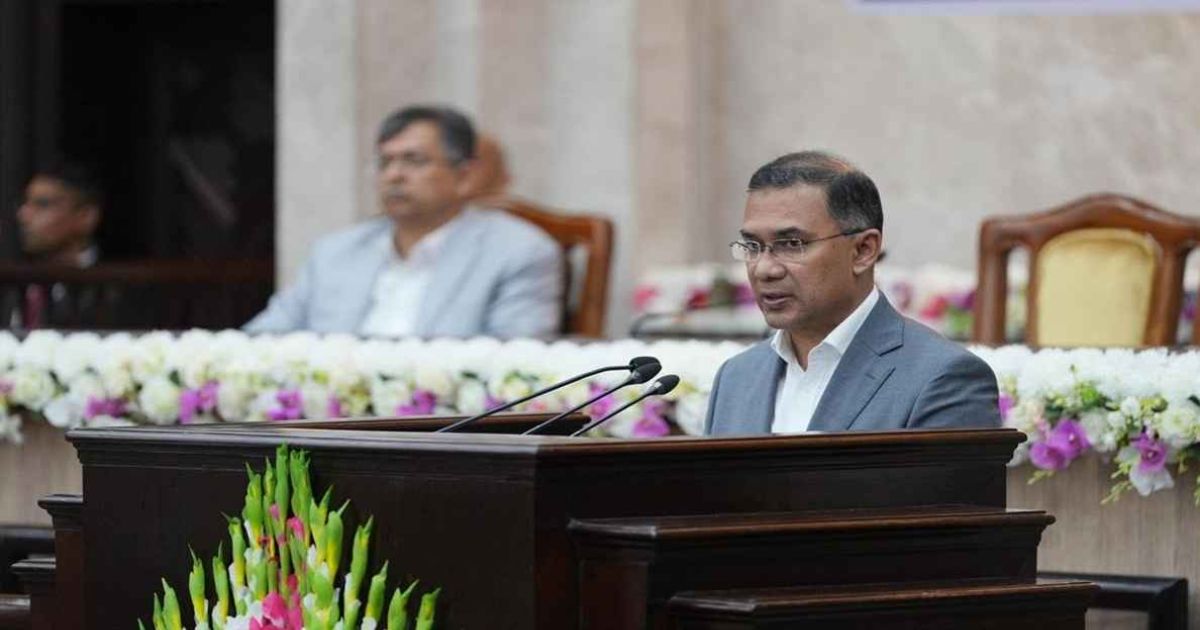 নিরাপত্তার ঘেরাটোপে সরকার প্রধানকে জনগণ থেকে দূরে ঠেলে না দেওয়ার আহ্বান: প্রধানমন্ত্রী