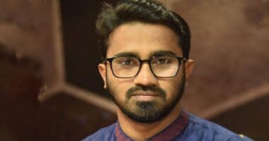 কোনোদিন রাজপথে না থাকা সুজাউদ্দিনদের মত ব্যক্তিদের ফেক বিপ্লবী বানিয়েছে নাহিদ ইসলামরা: রাশেদ খান