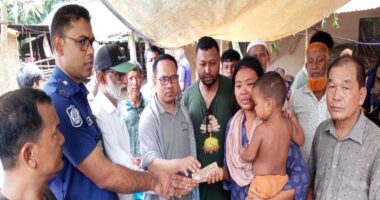 টাঙ্গাইলে নিহত চারজনের পরিবারের পাশে আইসিটি মন্ত্রী স্বপন