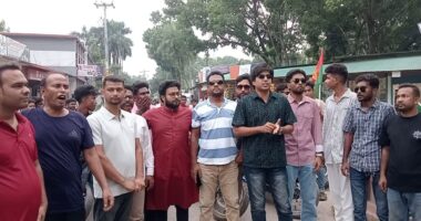 গুরুদাসপুরে মশিউর রহমান বাবলুর নেতৃত্বে বিএনপির মোটরসাইকেল শোভাযাত্রা