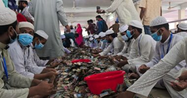 পাগলা মসজিদে এবার মিলল ৪৩ বস্তা টাকা, চলছে গণনা