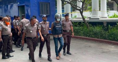 কার্নিশে যুবককে গুলি ও দুই হত্যা মামলার রায়, ট্রাইব্যুনালে এসআই চঞ্চল