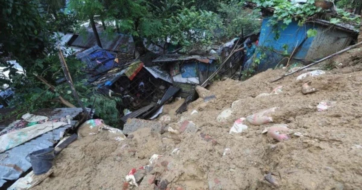 যেভাবে পাহাড়ধসের আগাম সতর্কবার্তা বাঁচাচ্ছে চট্টগ্রামের পাহাড়ি এলাকার লাখো মানুষের প্রাণ