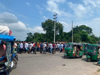 শিবপুরে দুর্ঘটনায় ২ এইচএসসি পরীক্ষার্থীর মৃত্যু