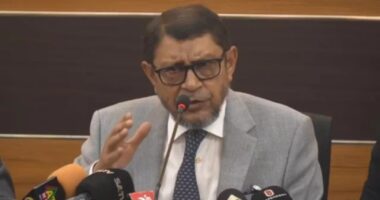 বন্যাকবলিত ১১ জেলার স্বাস্থ্যকর্মীদের ছুটি বাতিল: স্বাস্থ্যমন্ত্রী