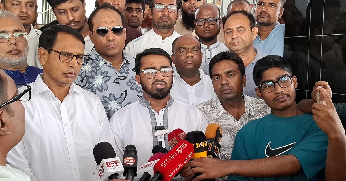 নির্বাচিত এমপিকে নিয়ে কটূক্তি করলে জনগণ প্রতিবাদ করবেই: রাশেদ খাঁন