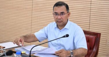 অর্থনৈতিক ও সামাজিক উন্নয়নের লক্ষ্যে প্রধানমন্ত্রী প্রতিদিন প্রায় ১৮ ঘণ্টা কাজ করেন
