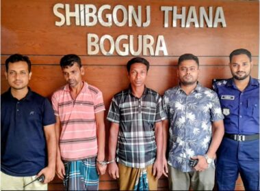 শিবগঞ্জে রাইছ মিল মালিক হত্যা মা'মলায় ২ আ'সামী গ্রে'ফ'তা'র