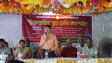 চিলাহাটিতে হিমোগ্লোবিন ও ব্লাড গ্রুপিং ক্যাম্পেইনে জেলা প্রশাসক