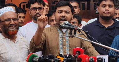 শেখ হাসিনা কখনোই আর দেশে ফিরতে পারবেন না,তার জানাজা হবে না,তার লাশ ভারত পানিতে ভাসিয়ে দেবে: সারোয়ার তুষার